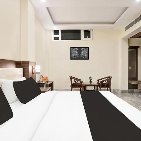 Super Townhouse Kankarbagh Formerly Kunwar Alcajars Patna  Exterior photo